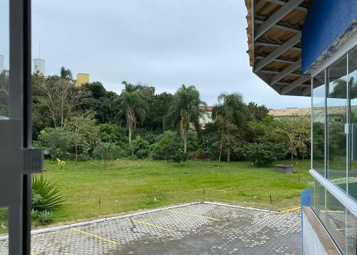Apto 251 - CONDOMÍNIO SOLAR DAS BROMÉLIAS Bombinhas